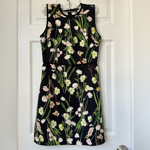 Victoria Beckham for Target Dresses & Skirts - Victoria Beckham Target Black Floral Sheath Dress XS